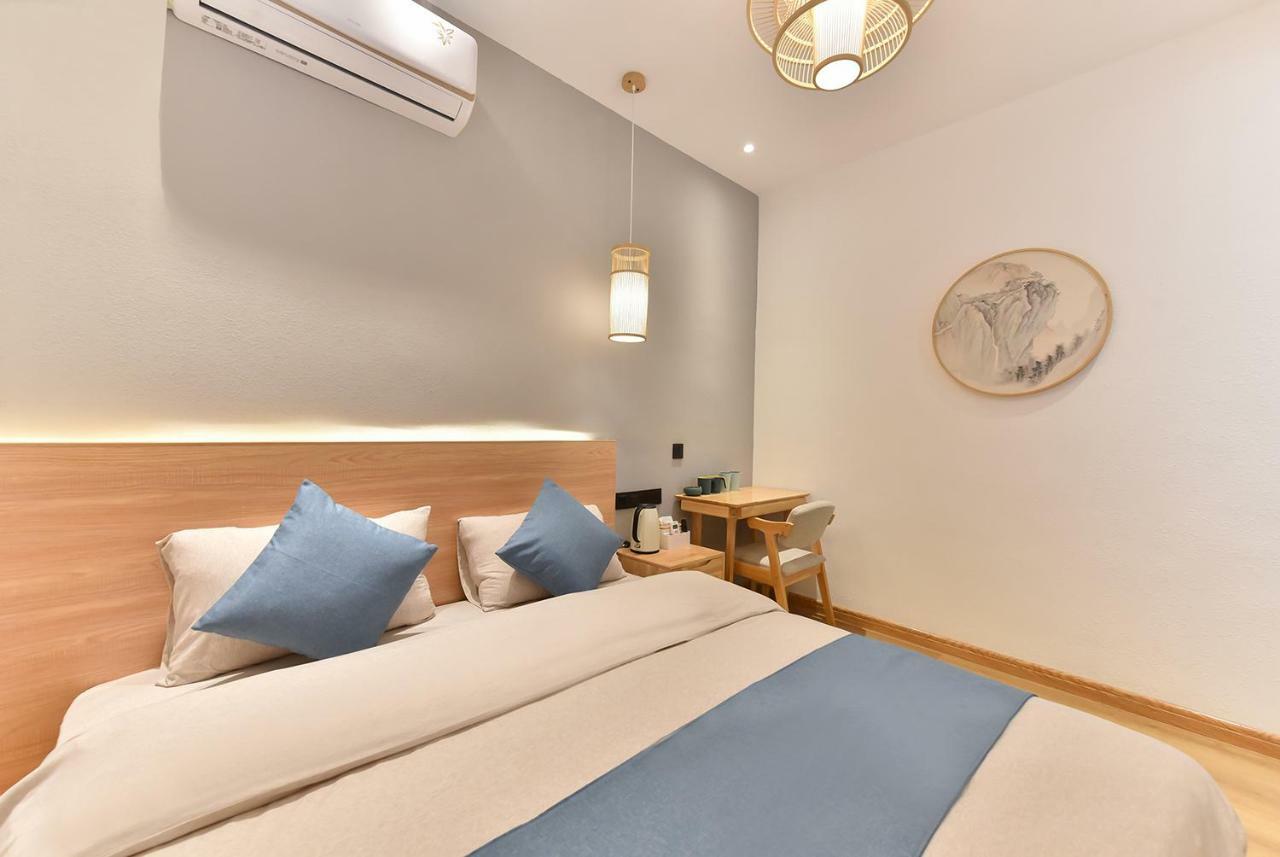 Yifangyan - Tingyuan Qingshe Hostel Fenghuang Esterno foto